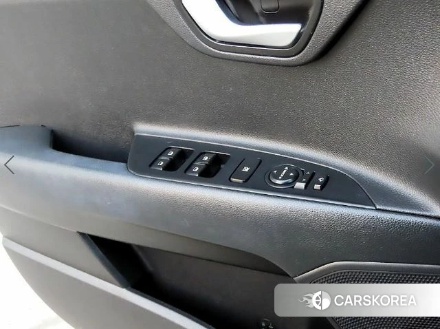 Kia Stonic 2019 Белый из Кореи, фото 2