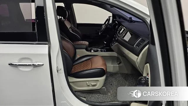 Kia The New Carnival 2018 Белый из Кореи, фото 2