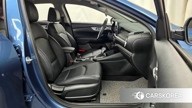 Kia The New K3 2nd generation 2021 Синий из Кореи, фото 2