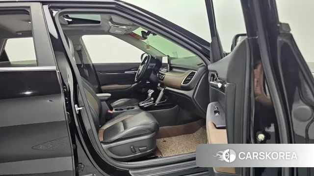 Kia Seltos 2019 Черный из Кореи, фото 2