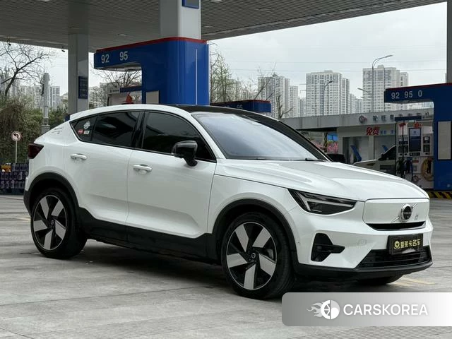 Volvo C40 EV 2023 Белый из Китая, фото 2