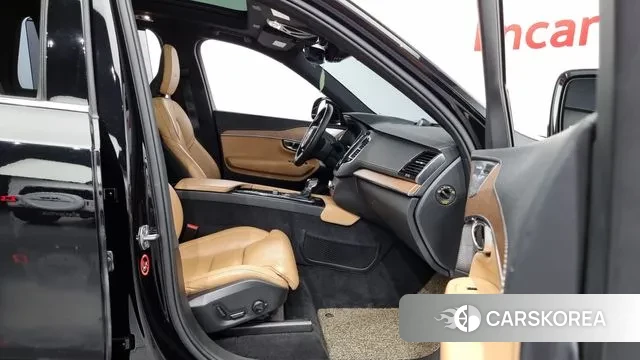 Volvo XC90 second Generation 2019 Черный из Кореи, фото 2