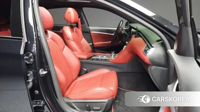 Genesis The New G70 2022 Черный из Кореи, фото 2