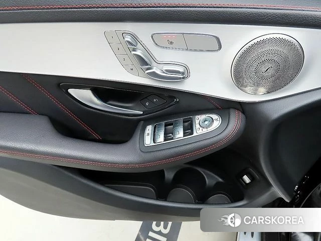 Mercedes-Benz GLC-Class X253 2021 Черный из Кореи, фото 2
