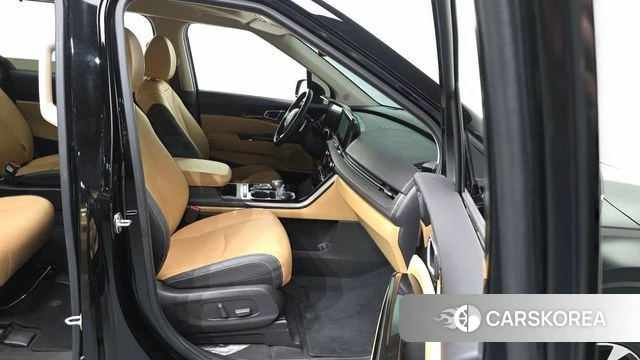 Kia Carnival 4th generation 2023 Черный из Кореи, фото 2