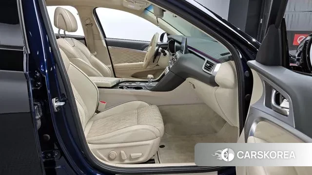 Genesis G70 2018 Черный из Кореи, фото 2