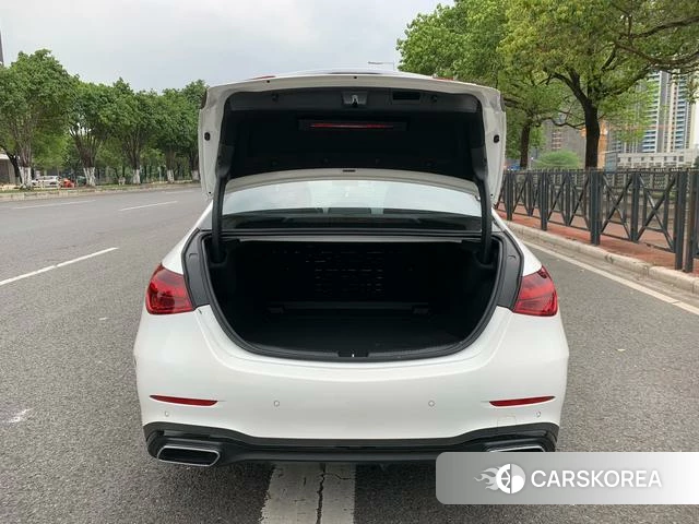 Mercedes-Benz Class C 2024 Белый из Китая, фото 2