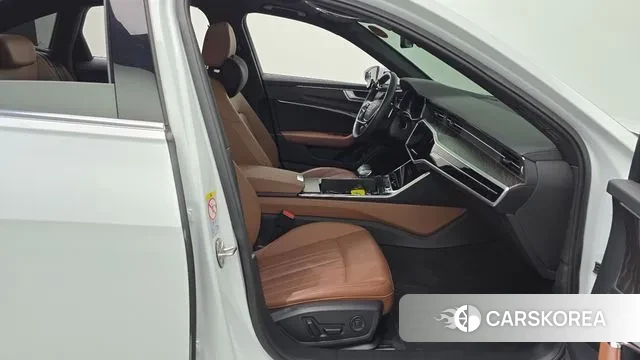 Audi A6 (C8) 2022 Белый из Кореи, фото 2