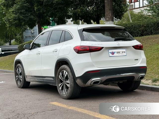 Mercedes-Benz GLA 2022 Белый из Китая, фото 2