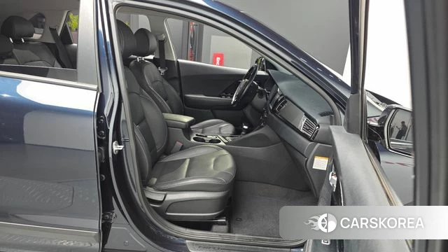 Kia Niro 2018 Синий из Кореи, фото 2