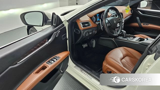 Maserati Ghibli 2020 Белый из Кореи, фото 2