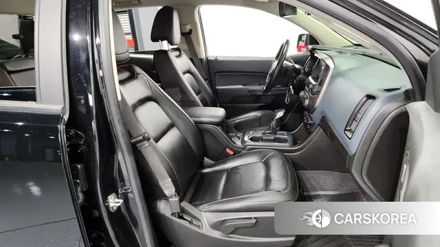 Chevrolet (GM Daewoo) Real New Colorado 2022 Черный из Кореи, фото 2