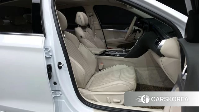 Genesis The New G70 2021 Белый из Кореи, фото 2