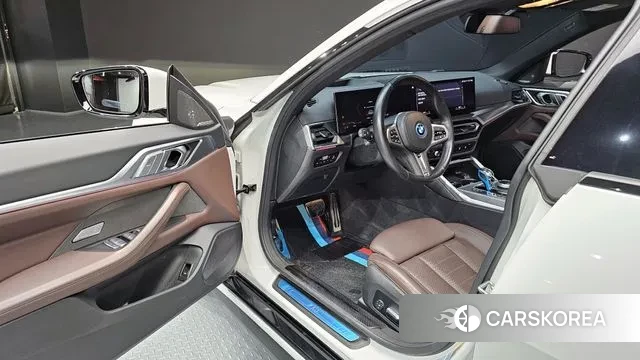 BMW i4 2022 Белый из Кореи, фото 2