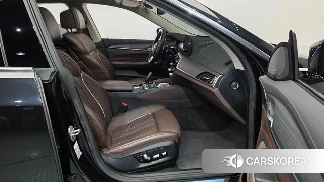 BMW 6 Series GT (G32) 2021 Черный из Кореи, фото 2