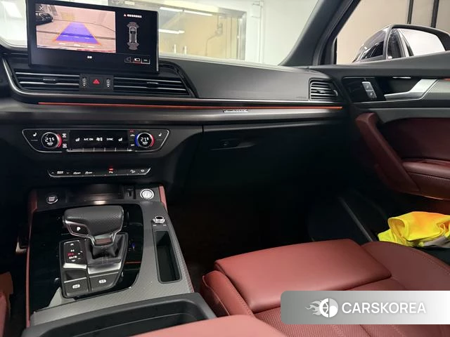 Audi Q5L 2025 Черный из Китая, фото 2
