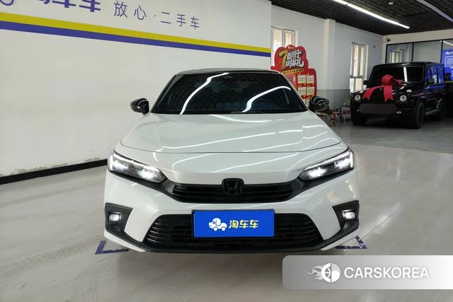 Honda Civic 2023 Белый из Китая, фото 2