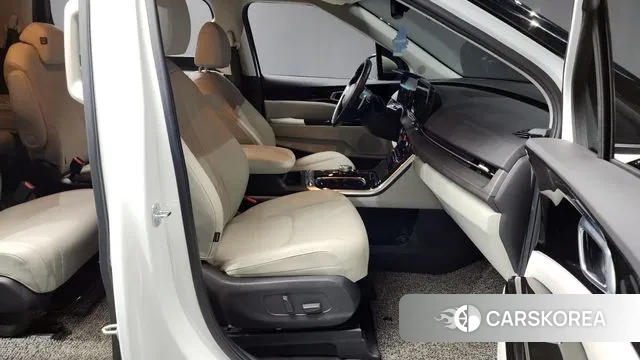 Kia Carnival 4th generation 2023 Белый из Кореи, фото 2