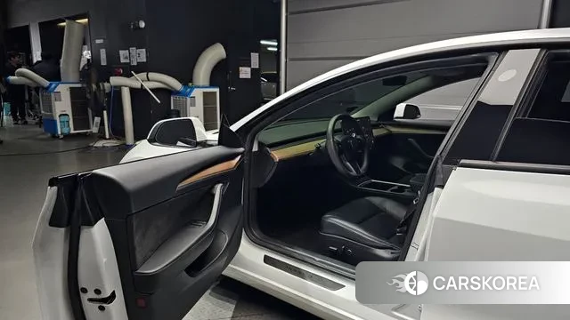 Tesla Model 3 2021 Белый из Кореи, фото 2