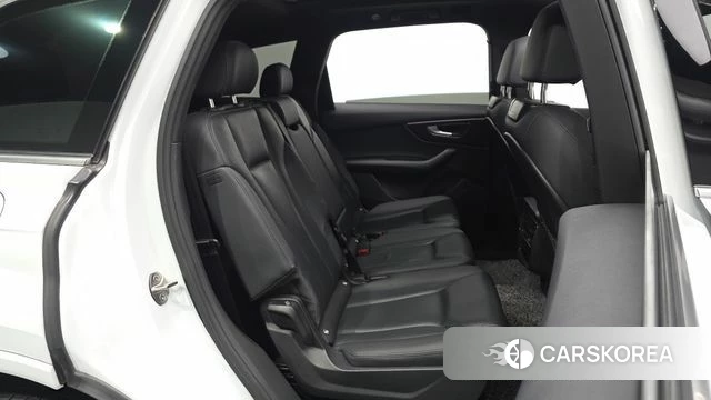 Audi Q7 (4M) 2022 Белый из Кореи, фото 2
