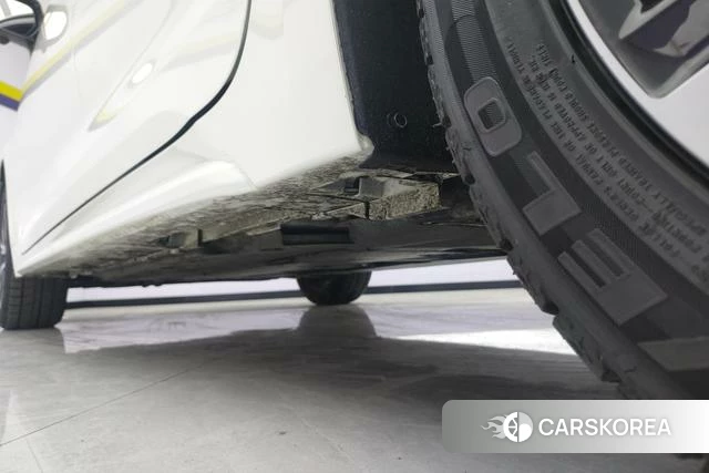 Toyota Lei Ling 2024 Белый из Китая, фото 2