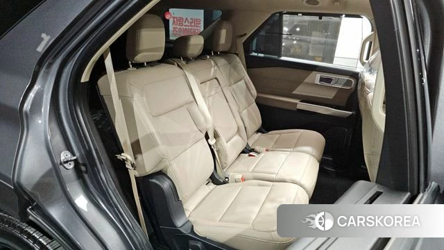 Ford Explorer 6th Generation 2021 Серый из Кореи, фото 2