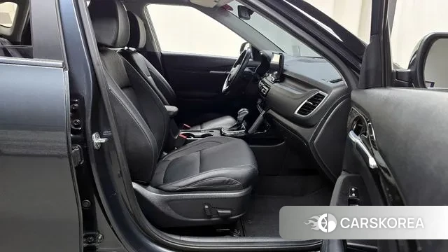 Kia Seltos 2021 Серый из Кореи, фото 2