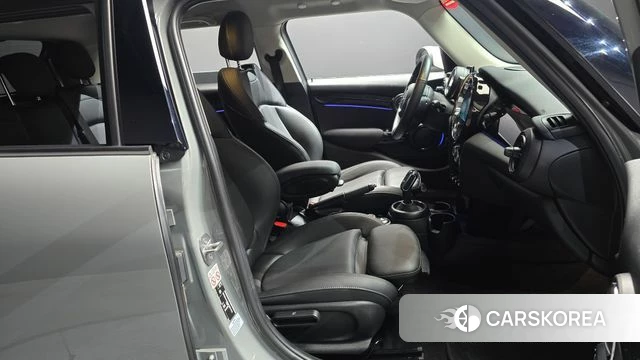 Mini Cooper 2022 Серебристо-серый из Кореи, фото 2