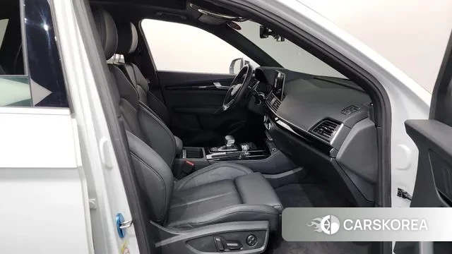 Audi Q5 (FY) 2021 Белый из Кореи, фото 2