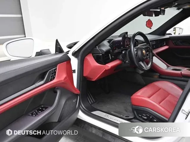 Porsche Taycan 2021 Белый из Кореи, фото 2