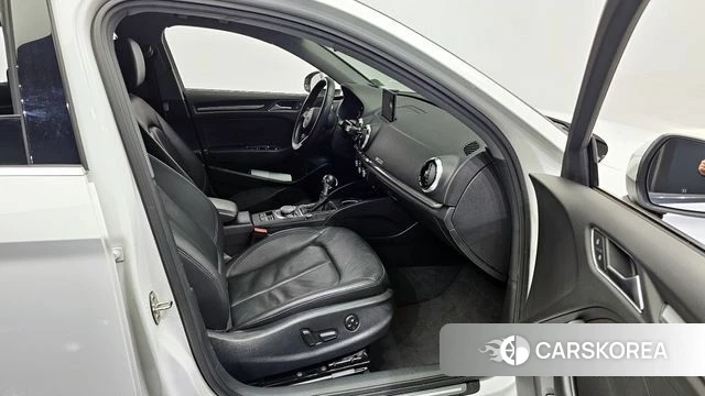 Audi New A3 2018 Белый из Кореи, фото 2