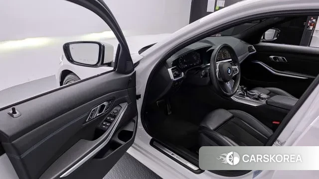 BMW 3 Series (G20) 2020 Белый из Кореи, фото 2