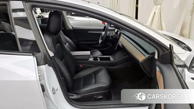 Tesla Model 3 2021 Белый из Кореи, фото 2