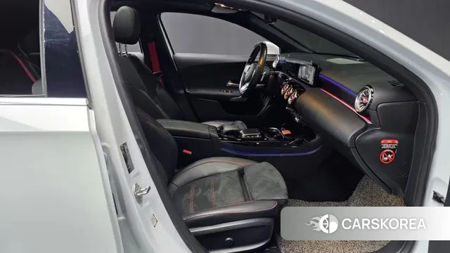 Mercedes-Benz A-Class W177 2021 Белый из Кореи, фото 2