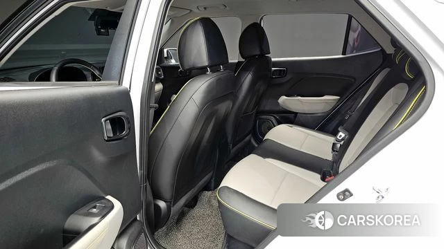 Hyundai Venue 2021 Белый из Кореи, фото 2