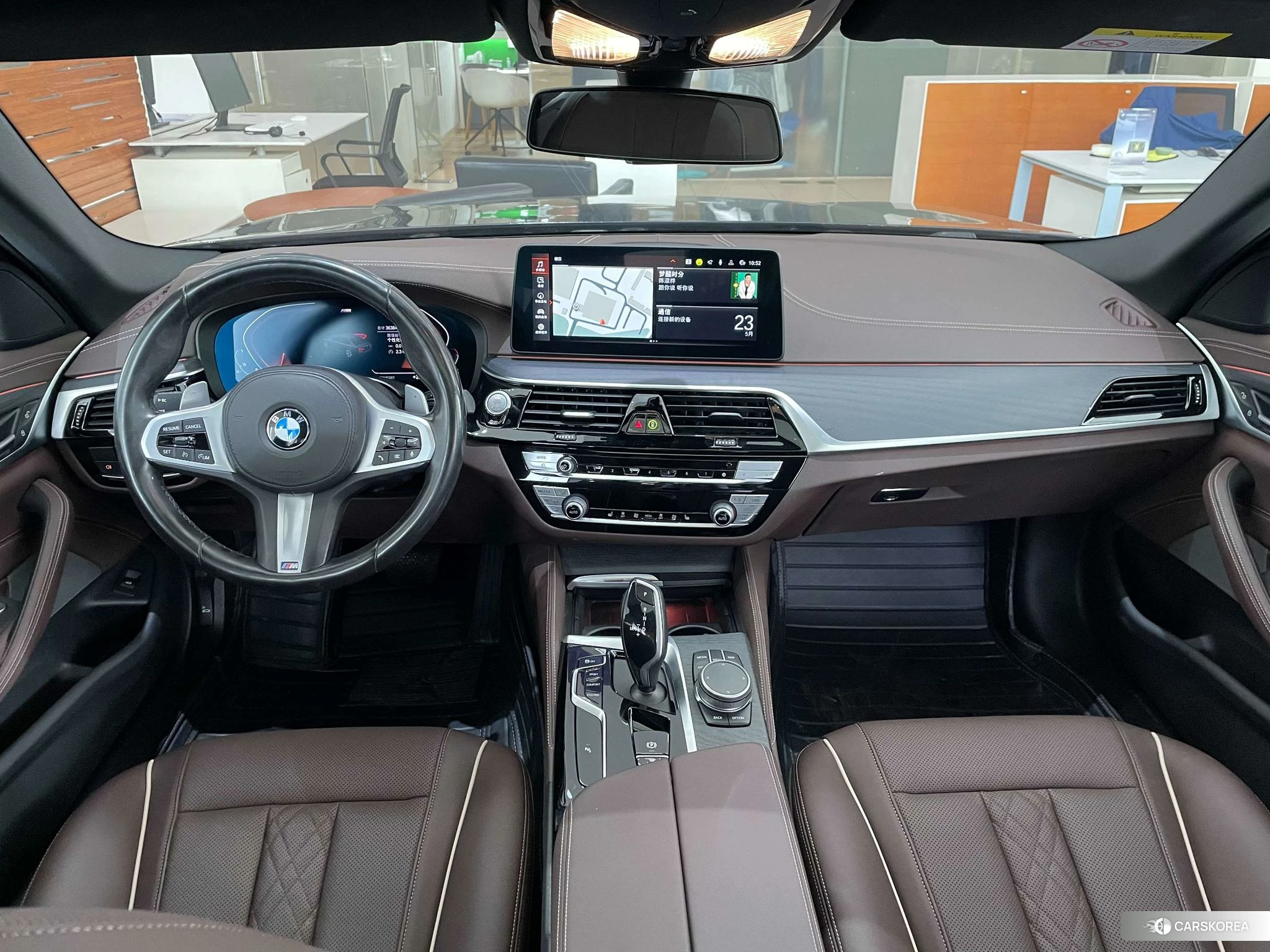 BMW 5 series 2020 Черный из Китая, фото 2
