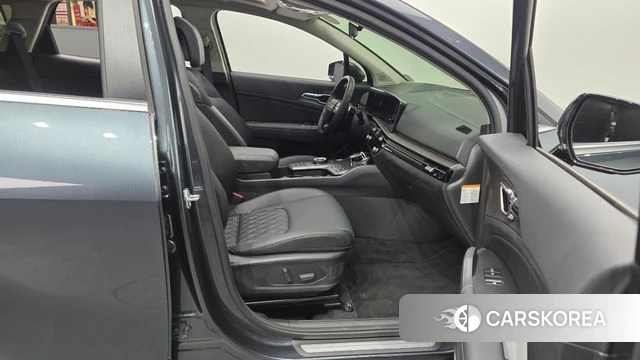 Kia The New Sportage 5th Generation Hybrid 2025 Серый из Кореи, фото 2