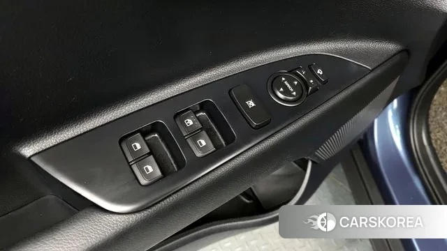 Kia Stonic 2018 Синий из Кореи, фото 2