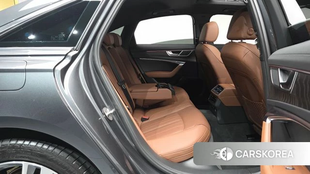 Audi A6 (C8) 2023 Серый из Кореи, фото 2