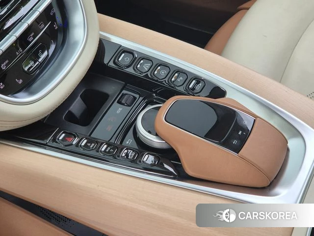 Aston Martin DBX 2022 Красный из Кореи, фото 2