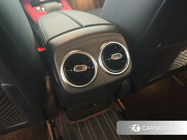 Mercedes-Benz Class A 2021 Красный из Китая, фото 2