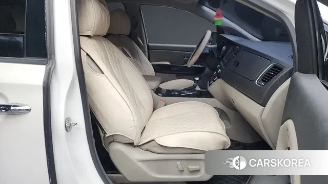 Kia The New Carnival 2018 Белый из Кореи, фото 2