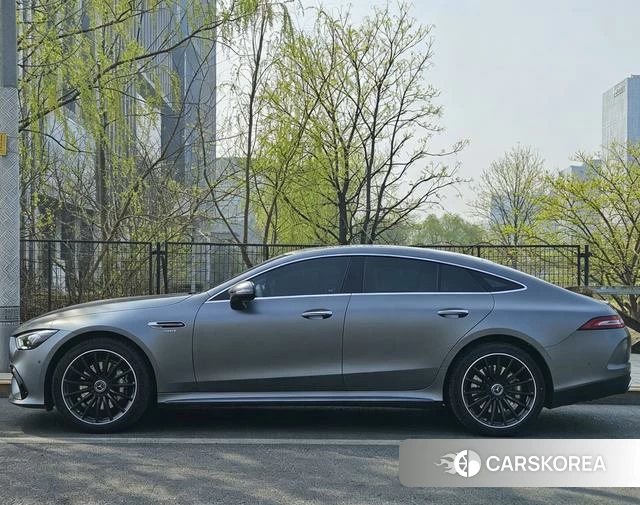 Mercedes-Benz AMG GT 2024 Серебристо-серый из Китая, фото 2