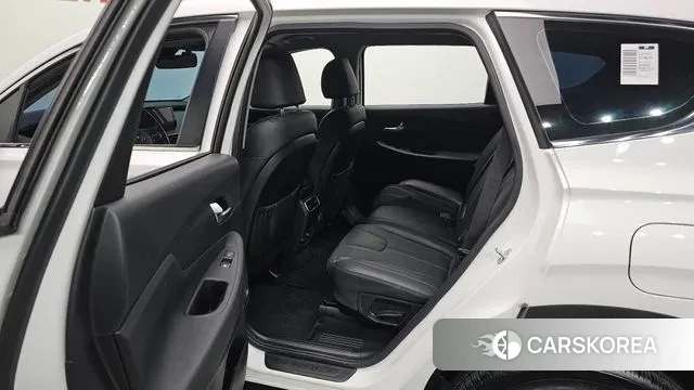 Hyundai The New Santa Fe 2023 Белый из Кореи, фото 2