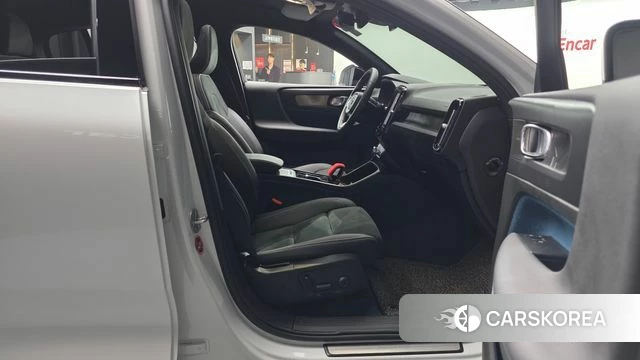 Volvo C40 Richards 2022 Белый из Кореи, фото 2