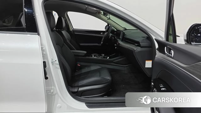 Kia The New K5 Hybrid 3rd generation 2025 Белый из Кореи, фото 2