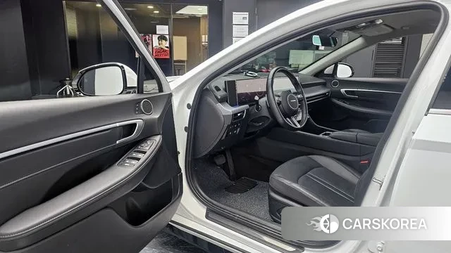 Hyundai Sonata D Edge Hybrid (DN8) 2024 Белый из Кореи, фото 2