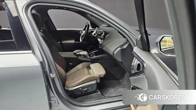 BMW X3 (G45) 2025 Серебристо-серый из Кореи, фото 2