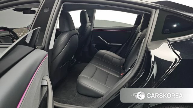Tesla Model 3 2025 Черный из Кореи, фото 2