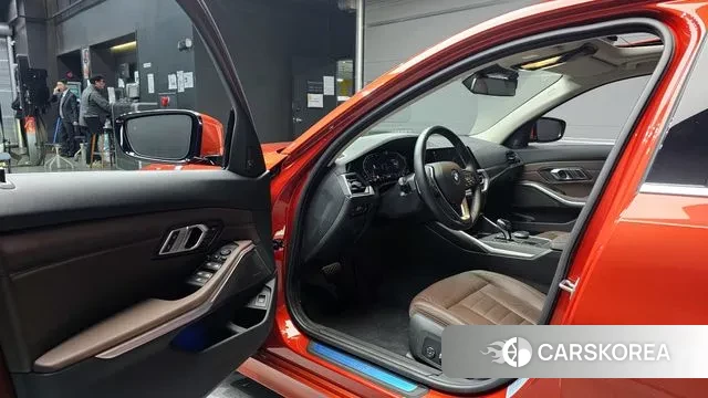 BMW 3 Series (G20) 2020 Оранжевый из Кореи, фото 2